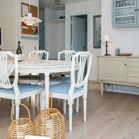 Rustic Retreat At Strand-by Traum Nyaraló Hemmet