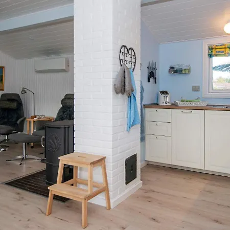 Rustic Retreat At Strand-by Traum Nyaraló