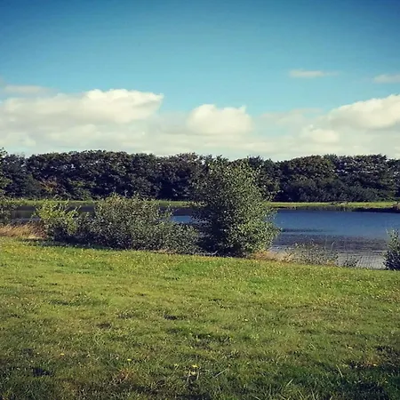 Rustic Retreat At Strand-by Traum Nyaraló *